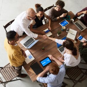 A team ofe mployees collaborating.